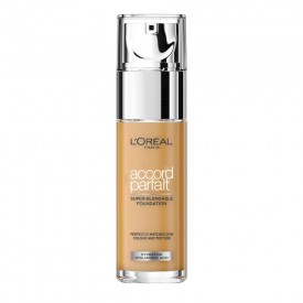 L'Oréal Accord Parfait com Ácido Hialurónico 4.D/4.W Golden Natural 30ml